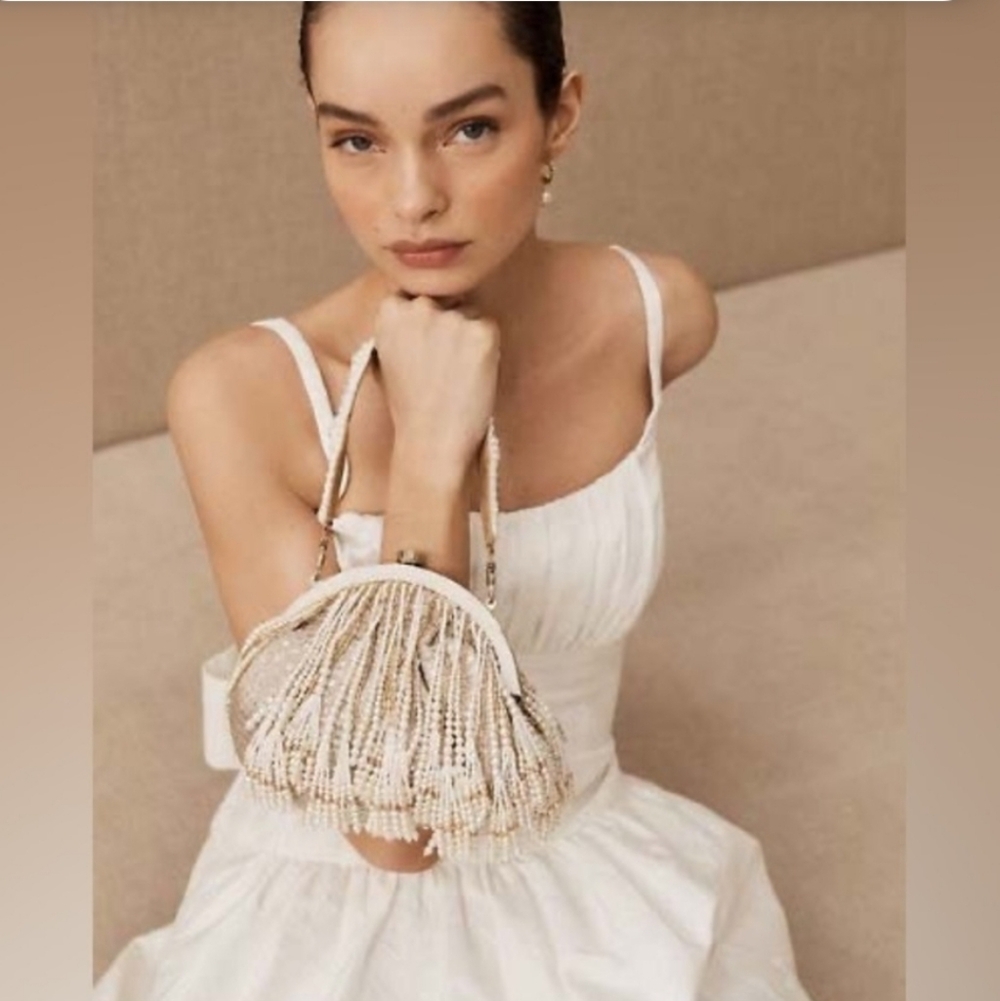 NWT VIRAL TIKTOK India Boutique Zhuu Pearl Beaded White Tassel Clutch
